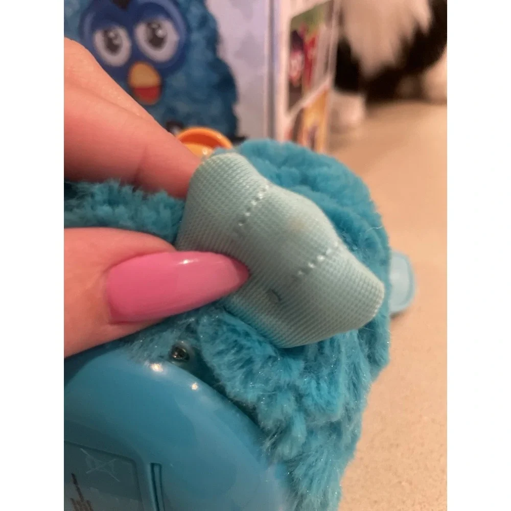 In‎ Box Original Teal Blue Furby 2012 WORKS A Mind Of It's Own Hasbro funny Gift